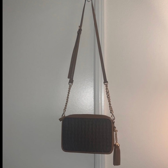 Michael Kors Crossbody - Picture 4 of 7